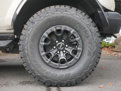 New 2025 Ford Bronco Raptor w/ Interior Carbon Fiber Pack image 24