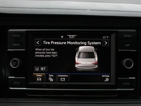 Used 2021 Volkswagen Jetta R-Line image 31