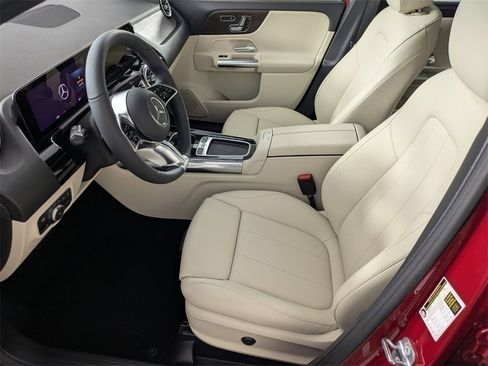 New 2026 Mercedes-Benz GLA 250 image 6
