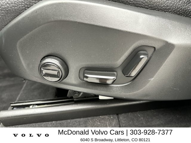 Certified 2025 Volvo XC90 T8 Plus w/ Protection Package Premier AWD/4WD image 11