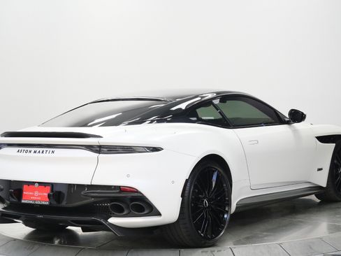 Used 2020 Aston Martin DBS Superleggera RWD image 9