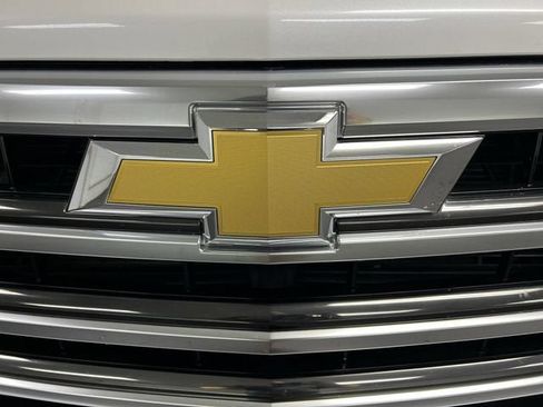 Certified 2025 Chevrolet Silverado 1500 High Country w/ High Country Premium Package AWD/4WD image 32