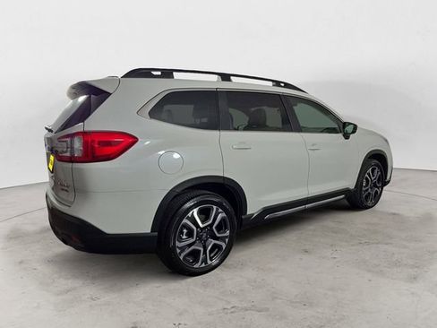 Used 2024 Subaru Ascent Limited w/ Technology Package AWD/4WD image 5
