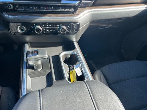 Used 2023 Chevrolet Silverado 1500 LT Trail Boss w/ Protection Package image 32