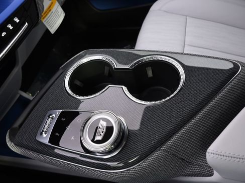 New 2026 Cadillac Optiq Luxury 2 w/ LPO, Floor Liner Package AWD/4WD image 30