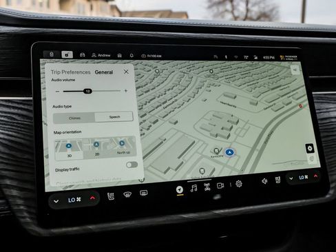 Used 2022 Rivian R1T Adventure image 19