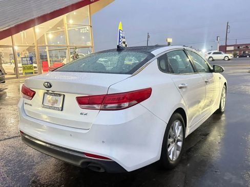 Used 2016 Kia Optima EX w/ Premium Package image 7
