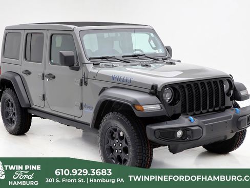 Used 2023 Jeep Wrangler Unlimited w/ Sun & Screen Package AWD/4WD image 1