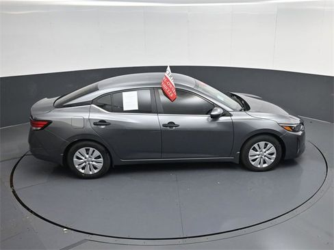 Used 2025 Nissan Sentra S image 38
