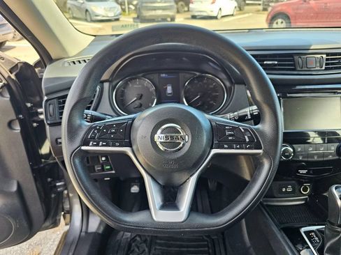 Used 2019 Nissan Rogue S FWD image 24