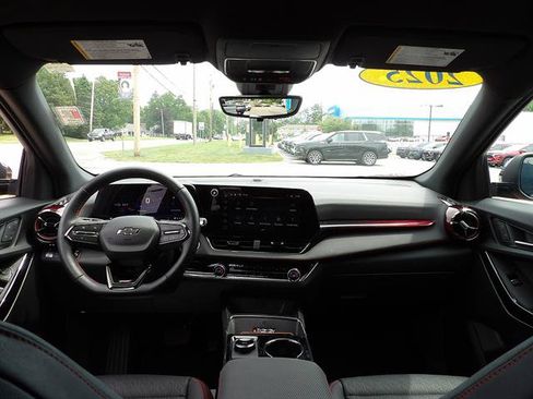 Certified 2025 Chevrolet Equinox RS w/ Safety and Technology Package AWD/4WD image 32