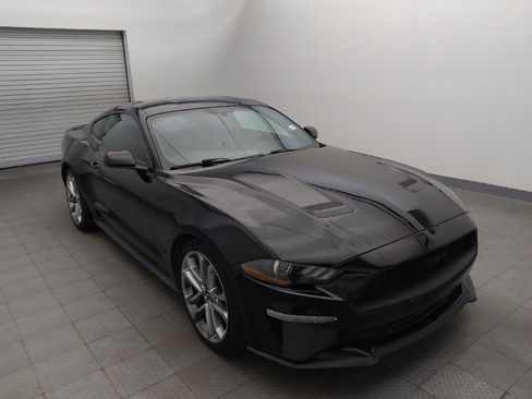 Used 2019 Ford Mustang Coupe w/ Black Accent Package RWD image 13
