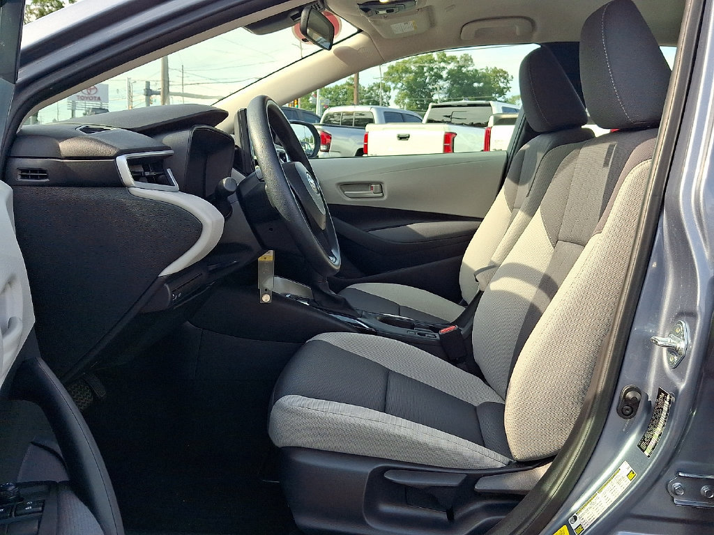 Certified 2025 Toyota Corolla LE FWD image 13