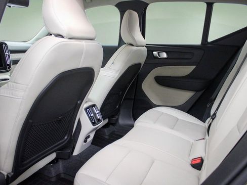 New 2026 Volvo XC40 B4 Plus w/ Protection Package Premier FWD image 25
