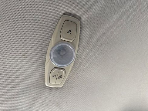 Used 2016 Ford Focus SE w/ Exterior Protection Package image 28