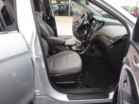 Used 2017 Hyundai Santa Fe Sport AWD/4WD image 6