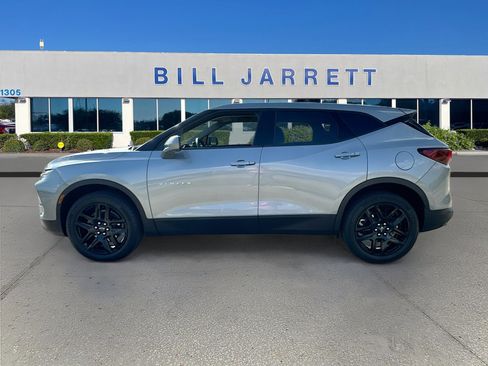 Used 2023 Chevrolet Blazer LT w/ Driver Confidence Package image 4