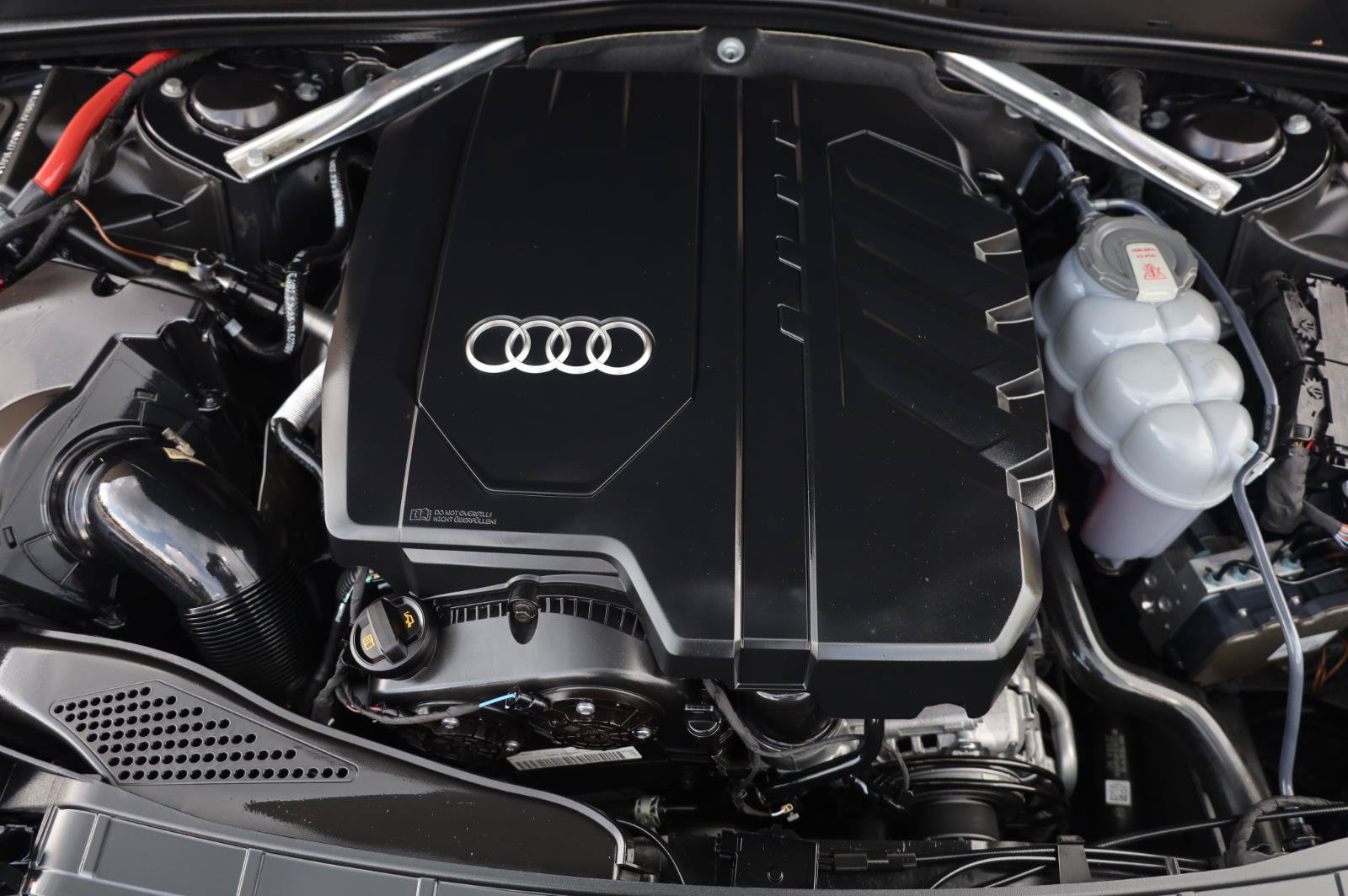 Used 2021 Audi A4 2.0T Premium Plus w/ Premium Plus Package AWD/4WD image 14