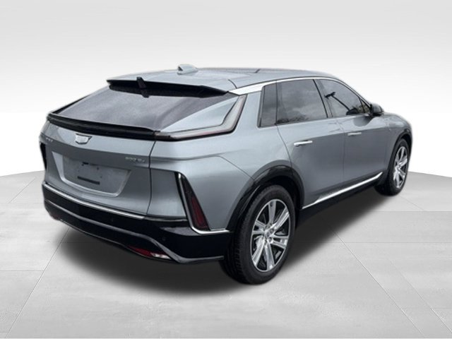 Used 2024 Cadillac Lyriq Tech AWD/4WD image 4