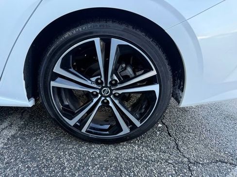 Certified 2021 Nissan Sentra SR image 12