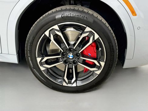 New 2026 BMW X2 xDrive28i w/ Technology Package AWD/4WD image 10