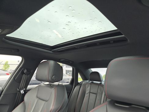 Used 2018 Audi A4 2.0T Prestige w/ Prestige Package AWD/4WD image 9
