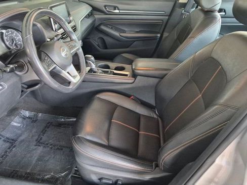 Used 2022 Nissan Altima 2.5 SR FWD image 9