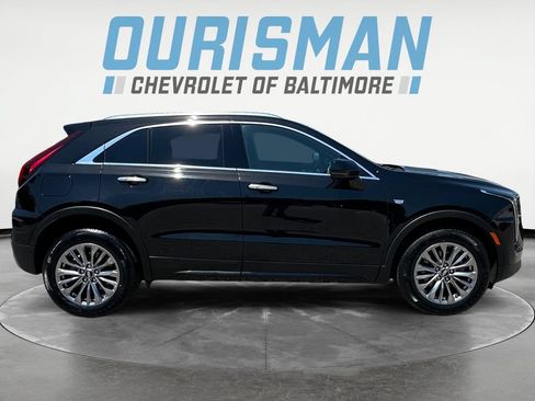 Used 2024 Cadillac XT4 Premium Luxury AWD/4WD image 7