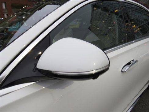 Used 2024 Mercedes-Benz S 580 4MATIC Sedan w/ AMG Line image 24