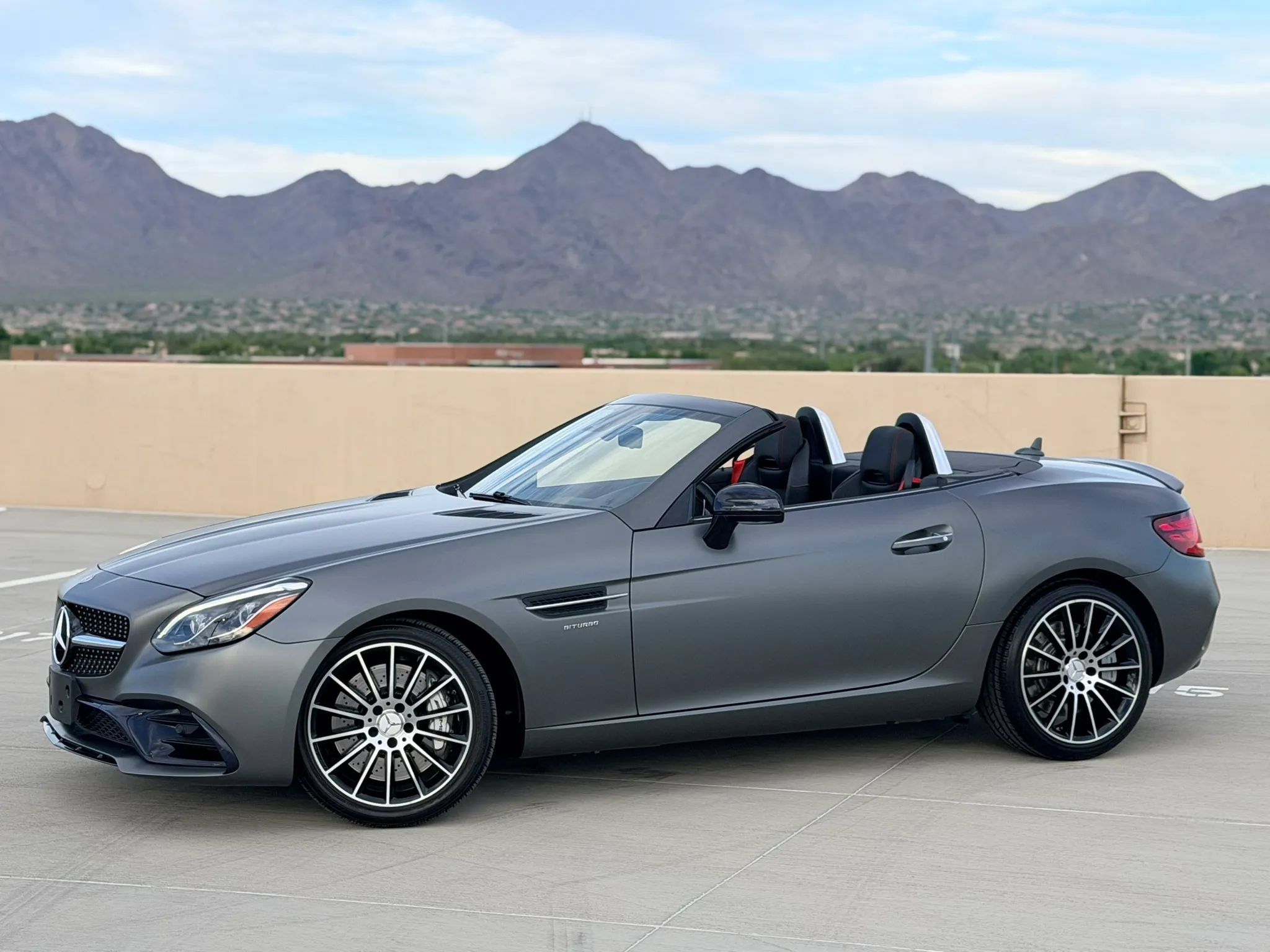 Used 2018 Mercedes-Benz SLC 43 AMG image 2