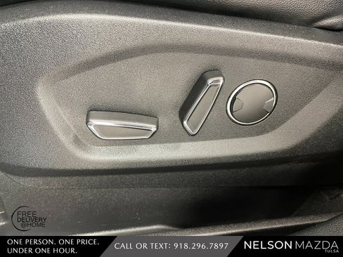 Used 2019 Ford Edge Titanium w/ Equipment Group 301A image 18