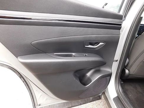 Used 2022 Hyundai Tucson SEL w/ Cargo Package image 9