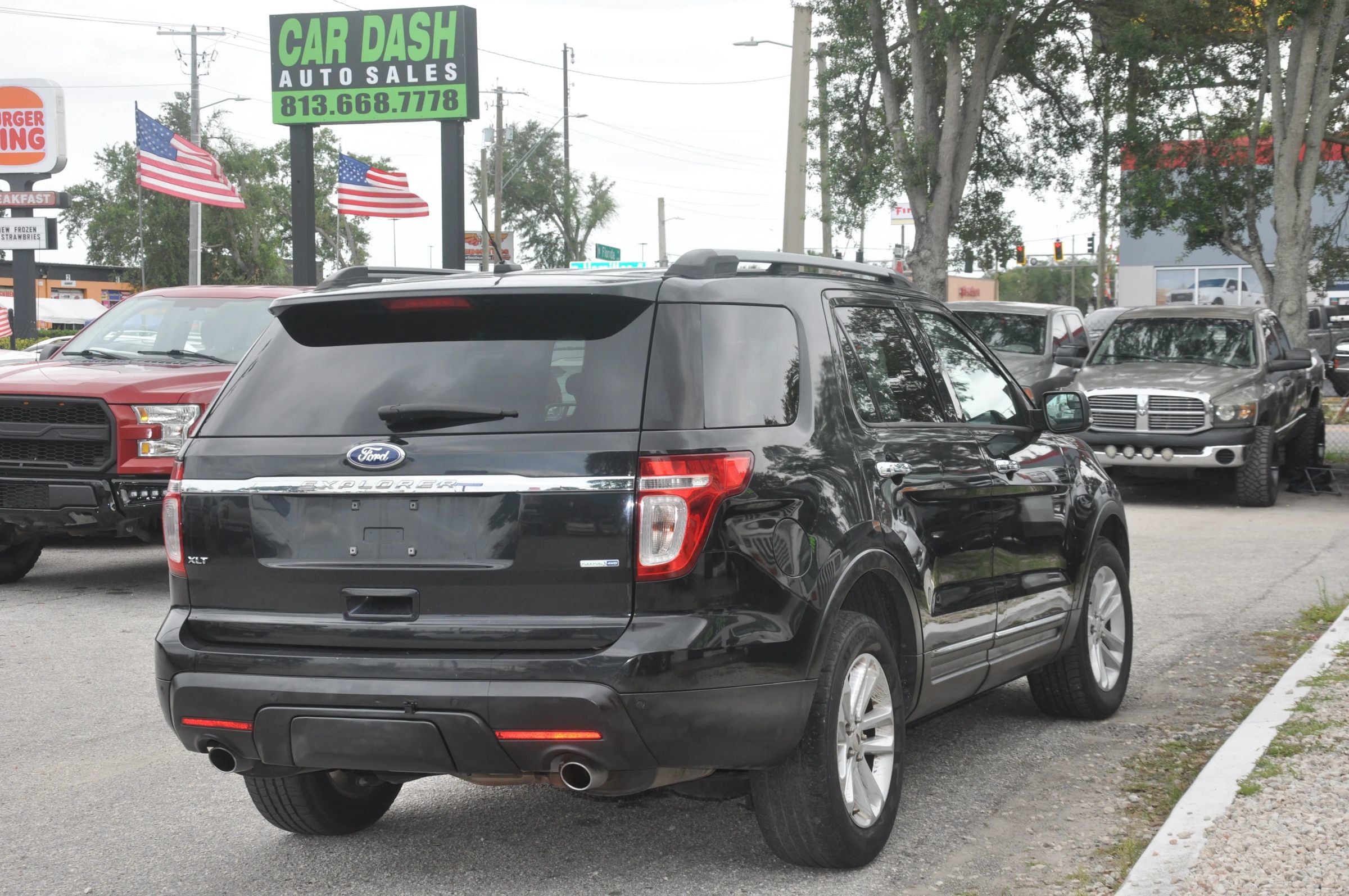 Used 2014 Ford Explorer XLT AWD/4WD image 8