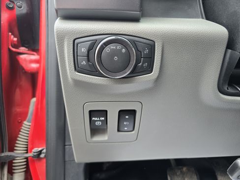 Used 2019 Ford F150 XLT w/ Equipment Group 301A Mid AWD/4WD image 18
