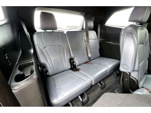 Used 2022 Buick Enclave Premium image 31