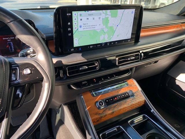 Certified 2025 Lincoln Aviator Black Label AWD/4WD image 27