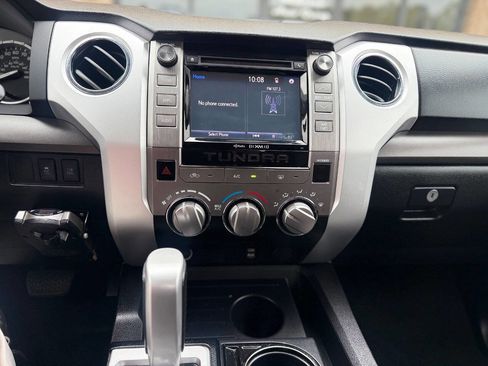 Used 2015 Toyota Tundra SR5 w/ SR5 Upgrade Package image 19