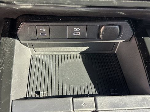 Used 2024 Toyota Prius XLE image 26