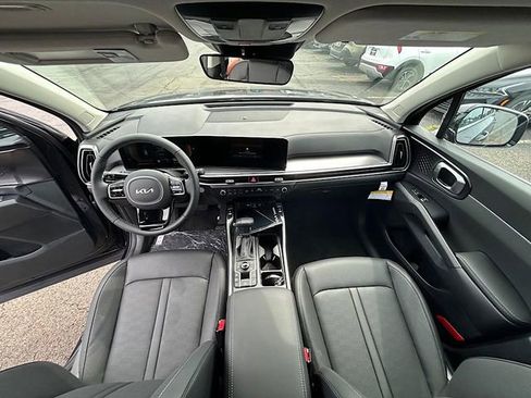 New 2025 Kia Sorento S image 23