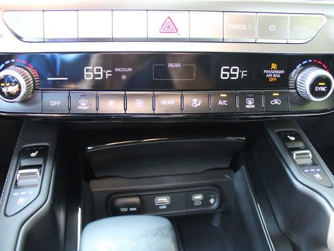 New 2025 Kia Telluride EX X-Line image 42