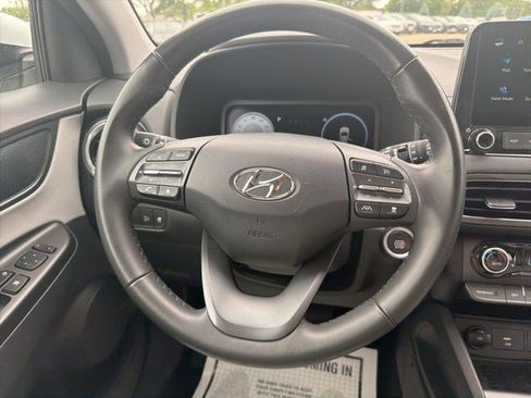 Used 2022 Hyundai Kona Limited AWD/4WD image 25
