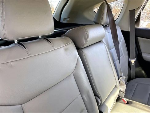 Used 2016 Honda CR-V EX image 16