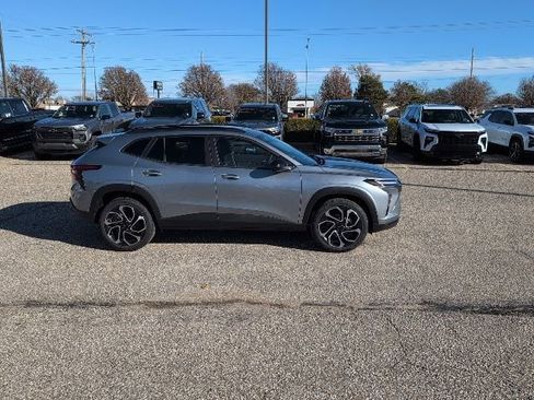 New 2026 Chevrolet Trax RS w/ Sunroof Package image 16