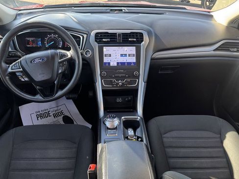Used 2020 Ford Fusion SE FWD image 23