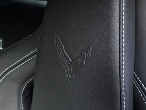 Used 2025 Chevrolet Corvette Z06 RWD image 12