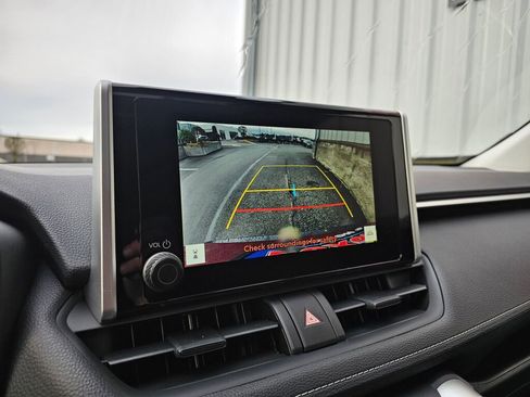 New 2025 Toyota RAV4 XLE image 18