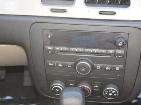 Used 2006 Chevrolet Monte Carlo LS FWD image 15