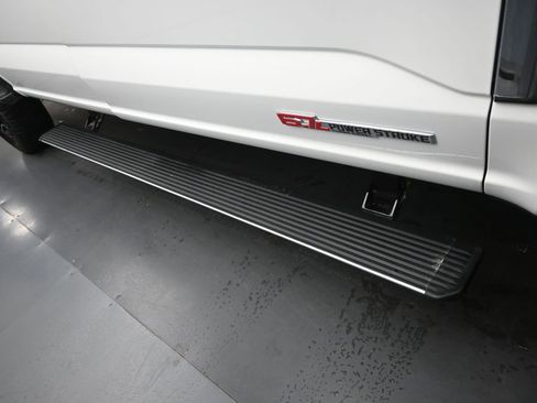 Used 2024 Ford F250 Platinum image 10