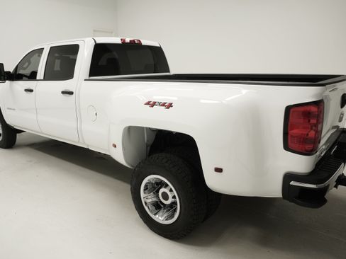 Used 2018 Chevrolet Silverado 3500 W/T w/ WT Fleet Convenience Package AWD/4WD image 4