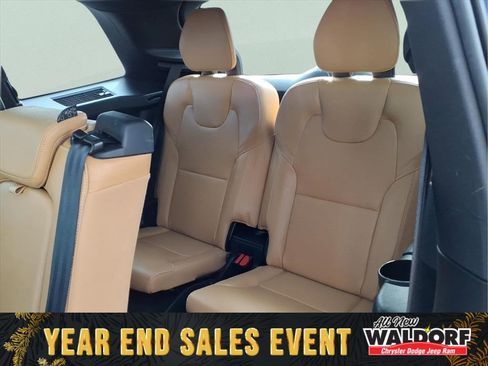 Used 2019 Volvo XC90 T6 Momentum w/ Advanced Package image 11